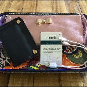 Kenzie charging wristlet